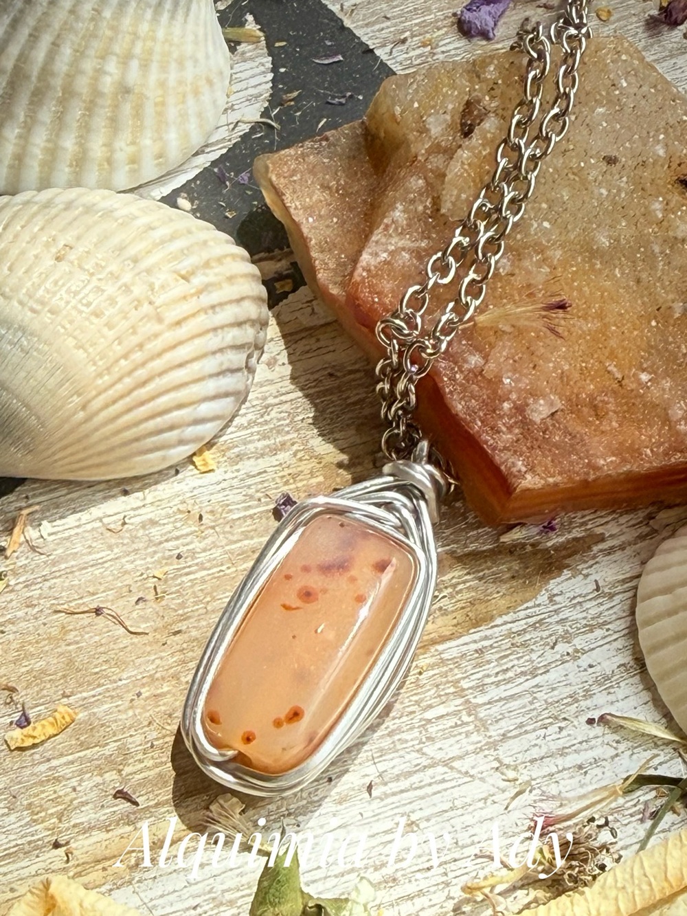 Alquimia Peach Jasper Pendant Necklace with Silver Wire